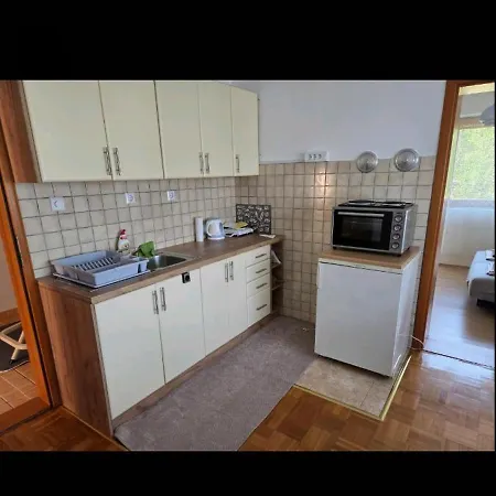 Kuca Odmora Prenociste Gnionica